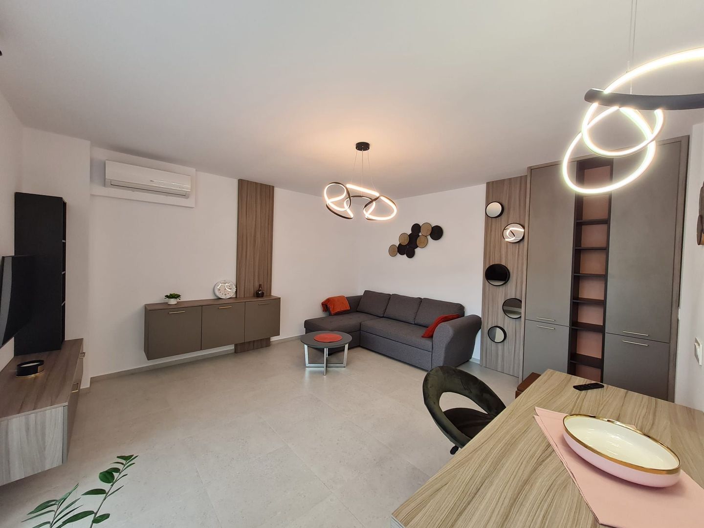 Apartament 2 camere zona Aradului - Poză 2