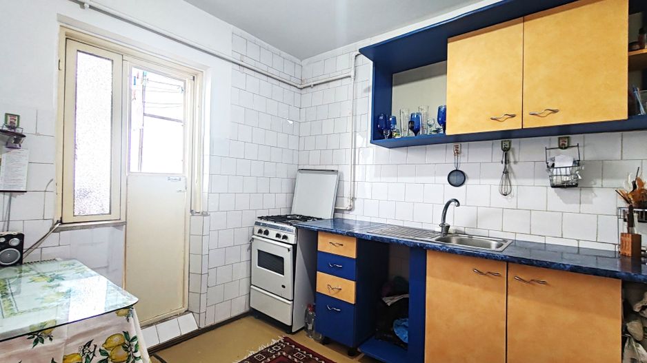 3 Camere, Central, Ideal pentru Familie, Liniste, An '81 - Poză 7