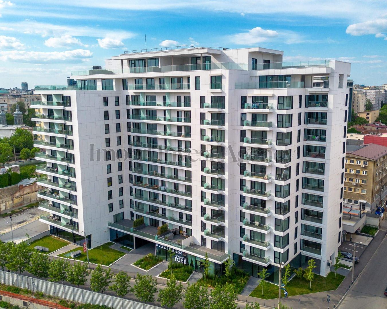 One Timpuri Noi - Poză 3