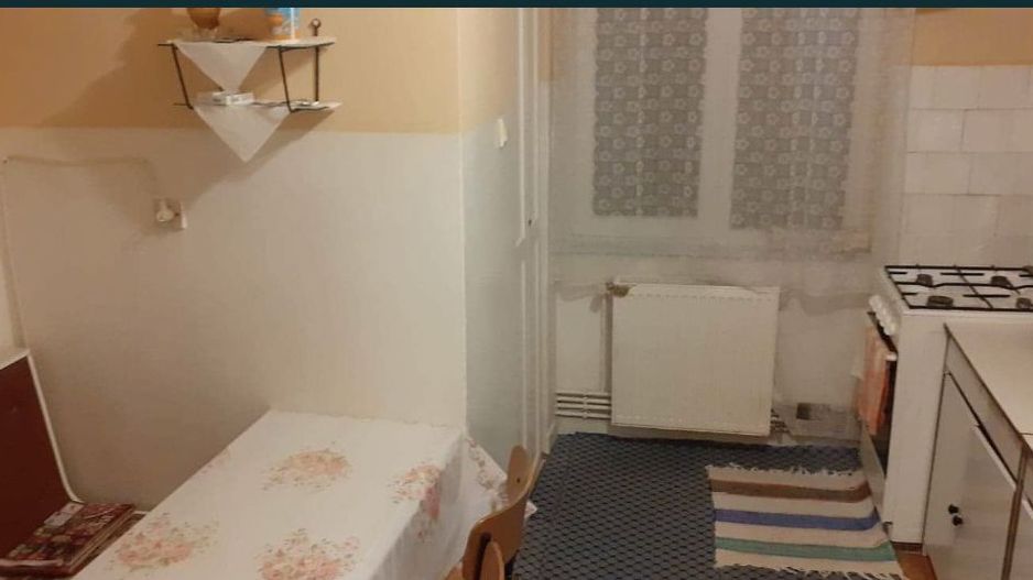 Apartament 3 camere aproape de centru - Poză 3