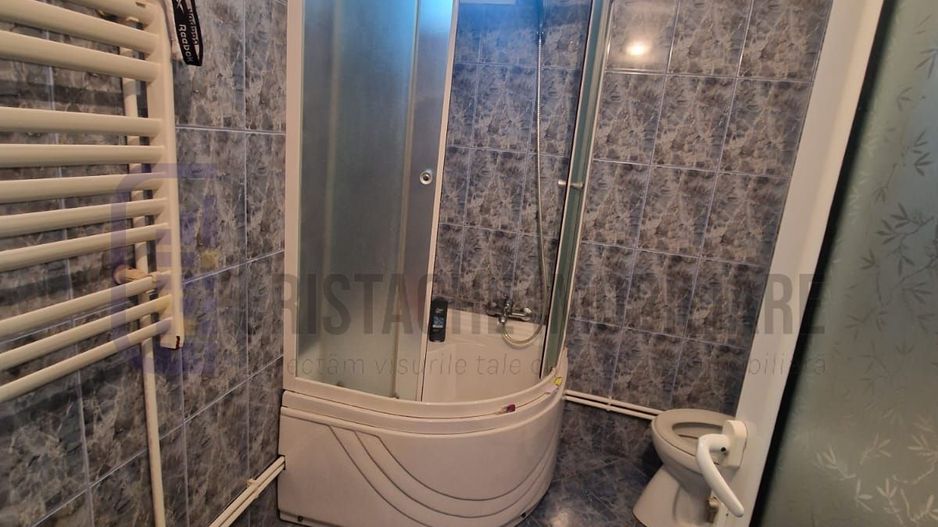 Casa individuala + curte | 5 camere | metrou 10 min. - Poză 4