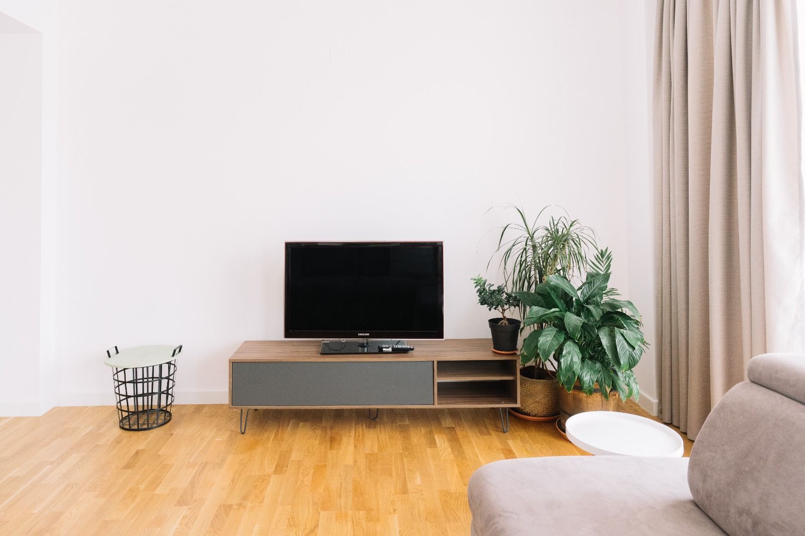 4 CAMERE || PENTRU INVESTITIE || DOMENII - Poză 9