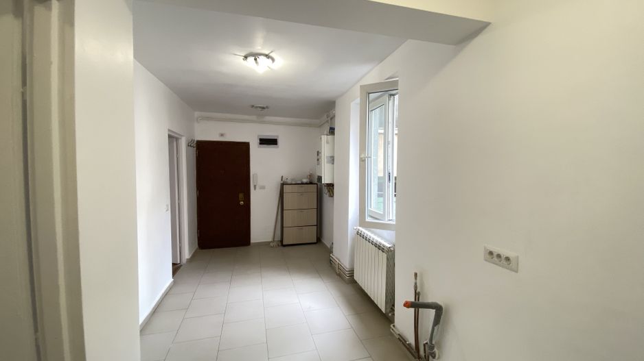 COMISION 0, Apartament/ Birou 2 Camere, 50mp, Decomandat, Zona Centrala - Poză 6