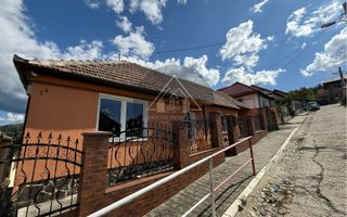 Casa de 3 camere, Medias. - Poză 5