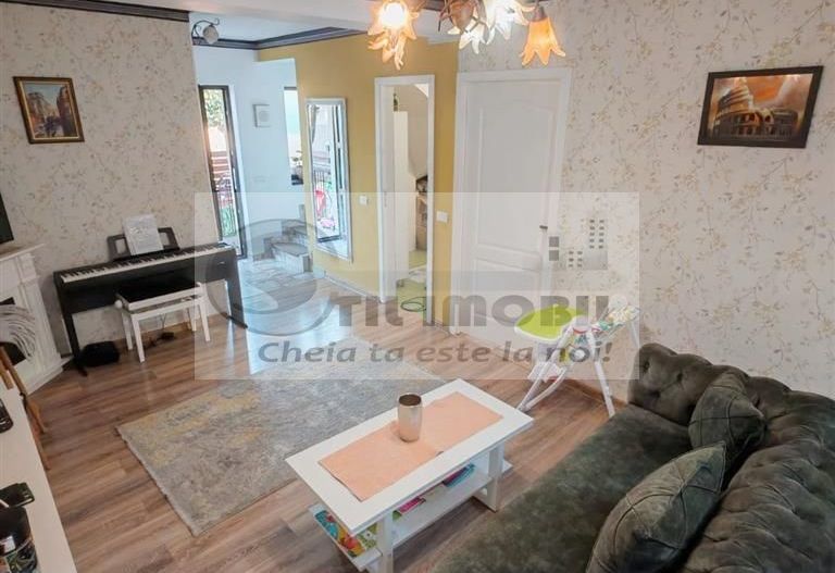 CASA TRIPLEX VALEA ADANCA EXPO MOBILA MOBILATA STATIE TRANSPORT PUBLIC  PARCARE - Poză 1