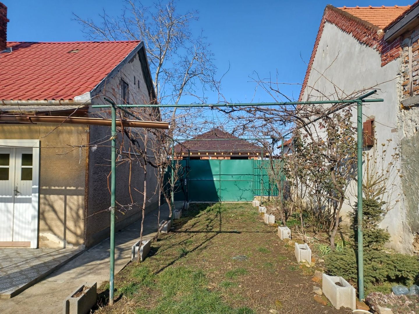 Casă Episcopia, teren 700 mp. 97 500 E (neg). Comision 0. - Poză 5