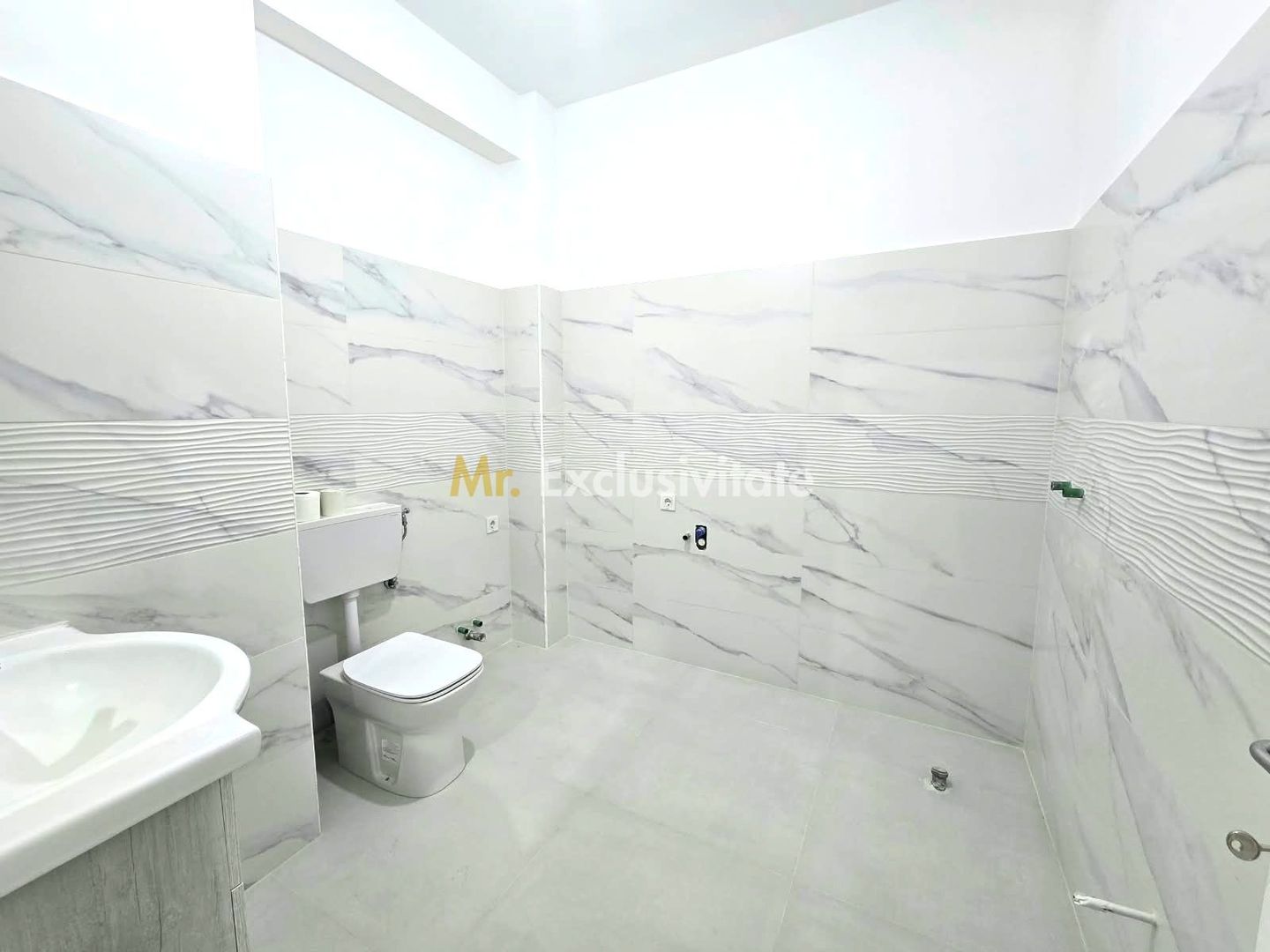 De vânzare apartament 3 camere, centru Satu Mare - Poză 13