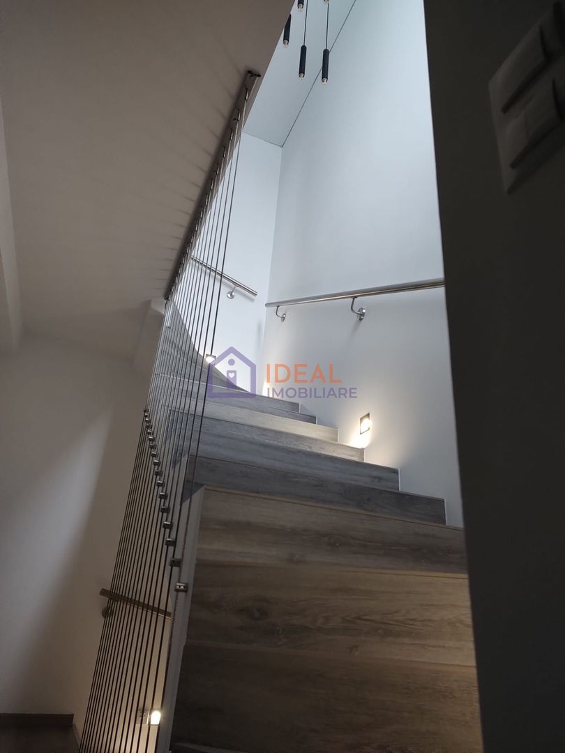 Casa Moderna  La CHEIE cu 4 camere si terasa, zona Pictor Brana - Poză 8