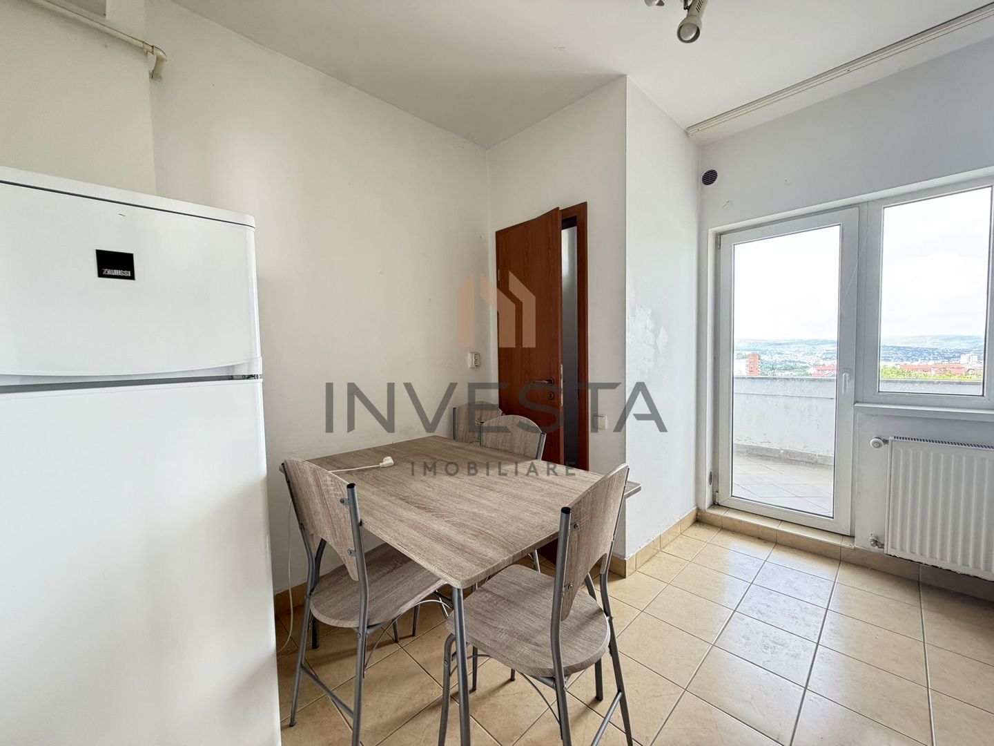 Apartament decomandat cu 2 camere, vedere spre oras, zona Calea Turzii - Poză 3