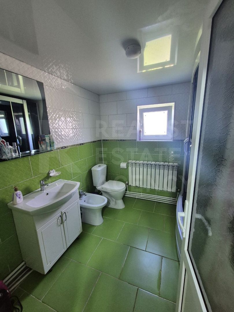 Vânzare, 2 case pe un teren, Hăsnășenii Noi, raionul Drochia - Poză 3