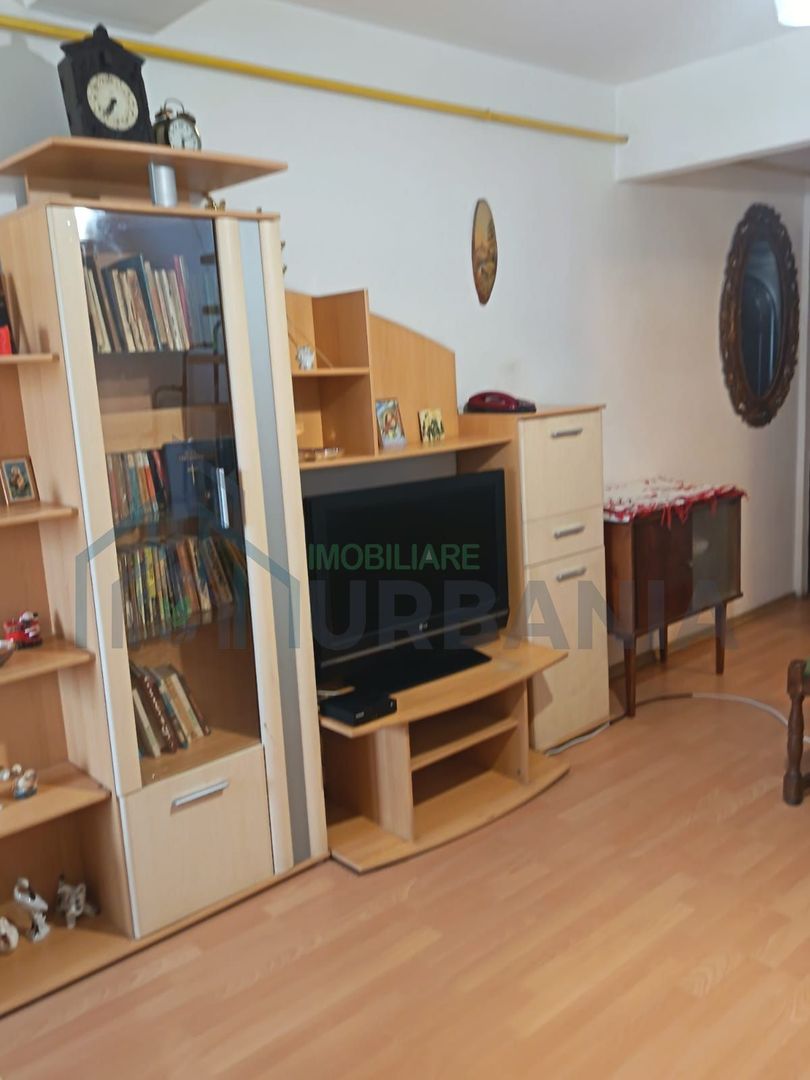 Apartament 2 camere, 50 mp, mobilat si utilat, cu centrala termica, Nicolina, aproape de Pallas - Poză 2