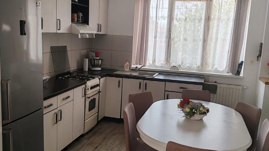 VÂNDUT! I 1/2 Duplex P+1 I Sânmihaiu Român - Poză 2