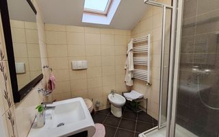 Vila care redefinește echilibrul între rafinament, spațiu și liniște - Poză 48