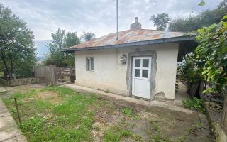 Casa cu anexa+teren, 885 mp,situata pe Aleea Smardan nr 14 ,pret 40000 Euro usor neg - Poză 2