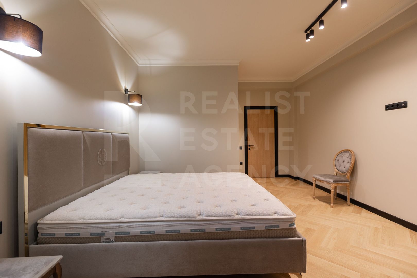 Chirie, apartament, 3 camere, strada Tricolorului, Centru - Poză 29