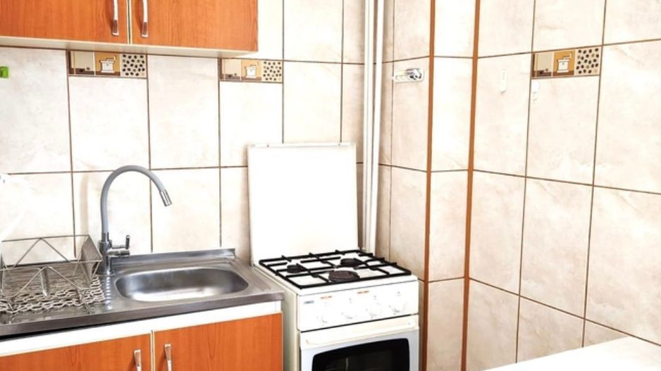 GARSONIERA TITULESCU, BUCATARIE INCHISA, REABILITAT, METROU 10 MINUTE - Poză 3