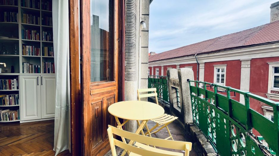 Apartament grandios cu vedere spectaculoasă spre Piața Libertății - Poză 31