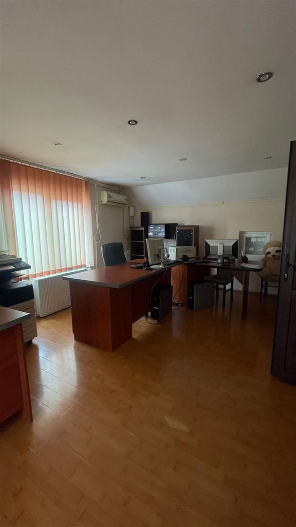 Spatiu birouri de ï¿½nchiriat Velenta - Poză 2