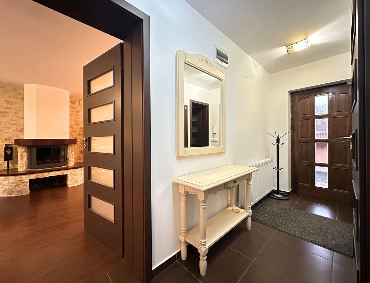 Închiriere casa duplex primitor creat pentru confort liniște și momente frumoase - Poză 33