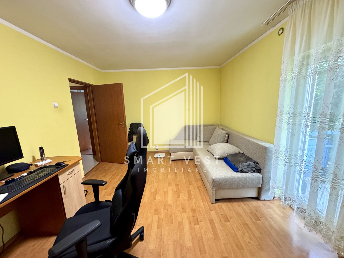 Apartament 3 camere decomandat de vanzare | Etajul 2 | Zona Micro 17 - Poză 6