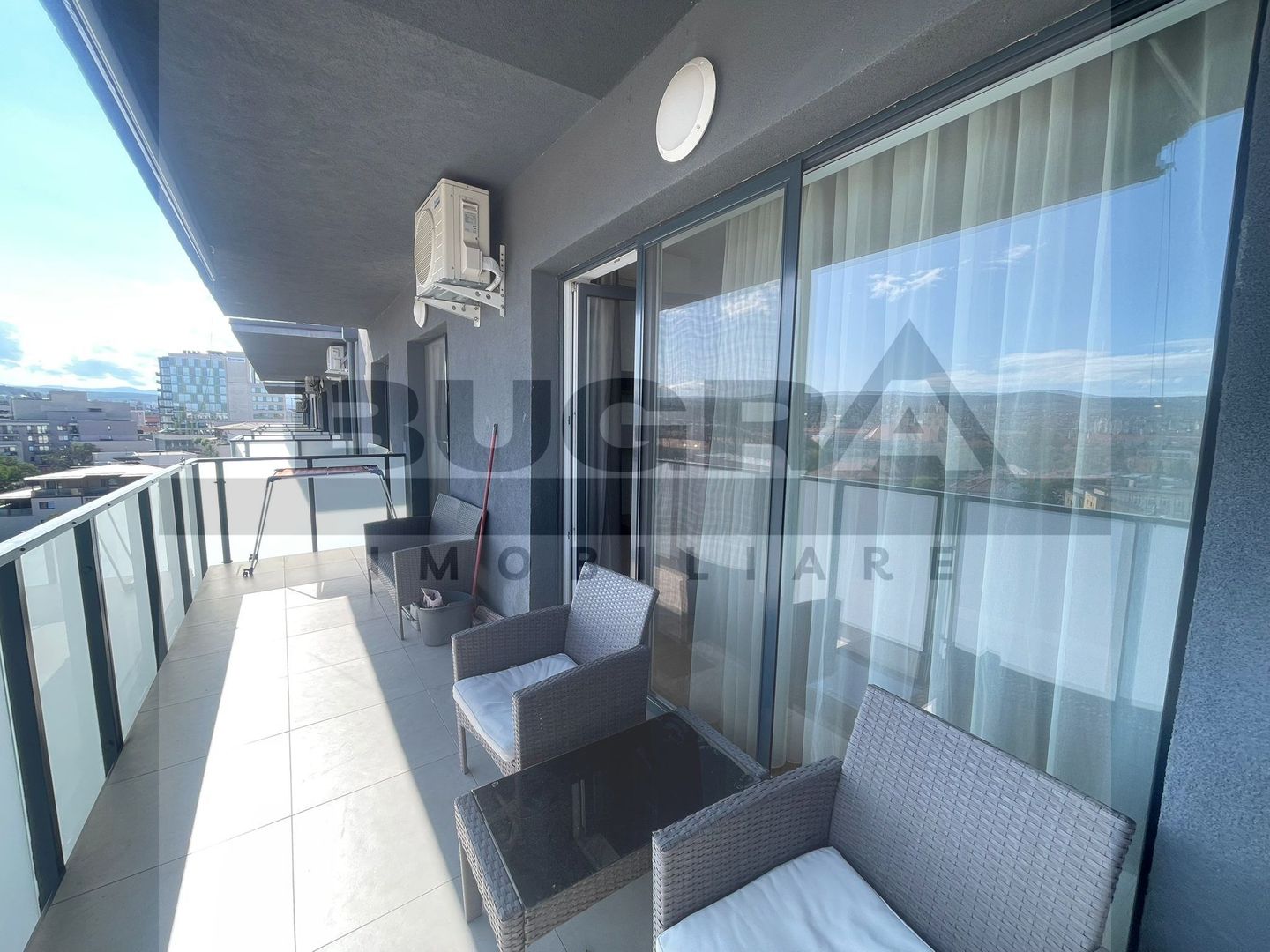 Apartament de 3 camere, modern, 80mp, parcare, zona Centrala - Poză 15