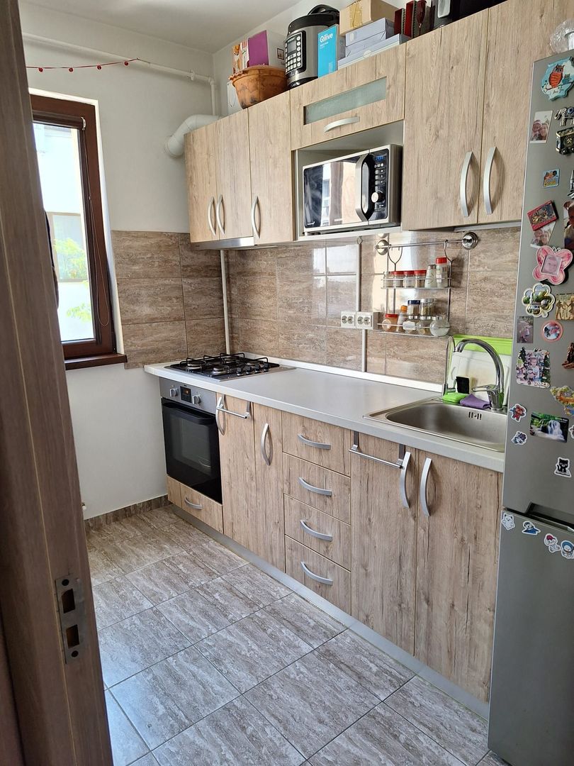 Apartament 2 camere Etj1, decomandat, loc de parcare Inclus in pret - Poză 7