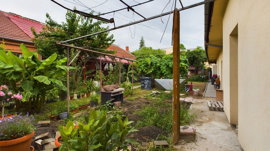 Apartament  2 camere la curte comună - Poză 11