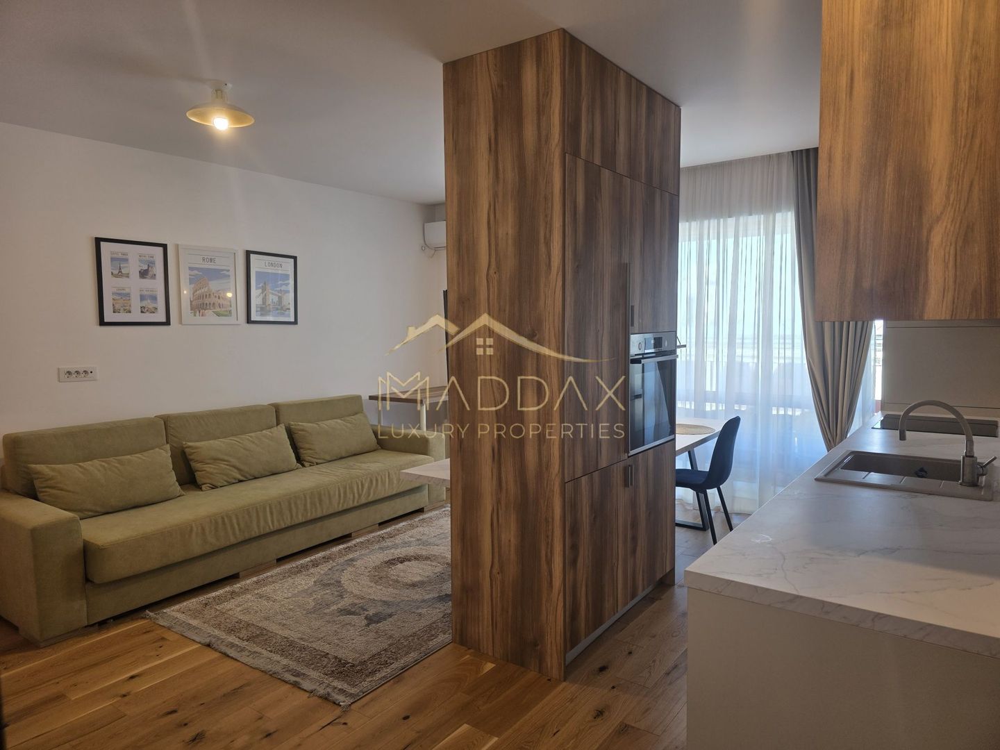 🏢 LUXURY LIVING | 2 Camere | Terasă Superbă | Loc Parcare INCLUS | Panduri - Poză 1