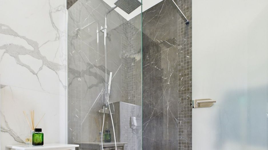 Casă patru camere în locație privilegiatǎ în Dumbrăvița - Poză 10