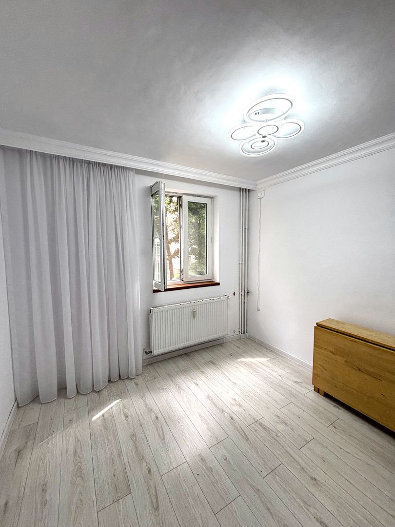 Apartament 3 camere Ozana – etaj 1, parcare inclusă, pet friendly, semi-mobilat - Poză 4