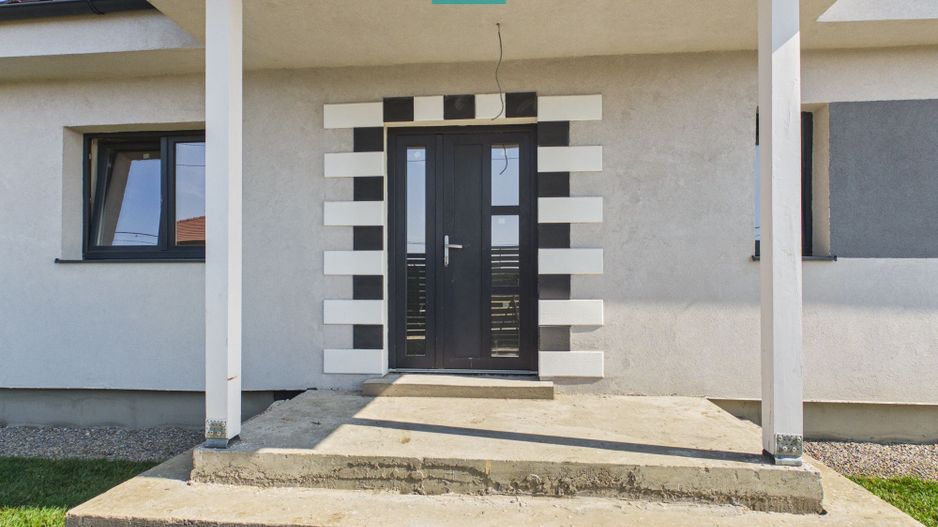 Casă pasivă cu 3 camere si 500 mp în Mândruloc - Poză 3