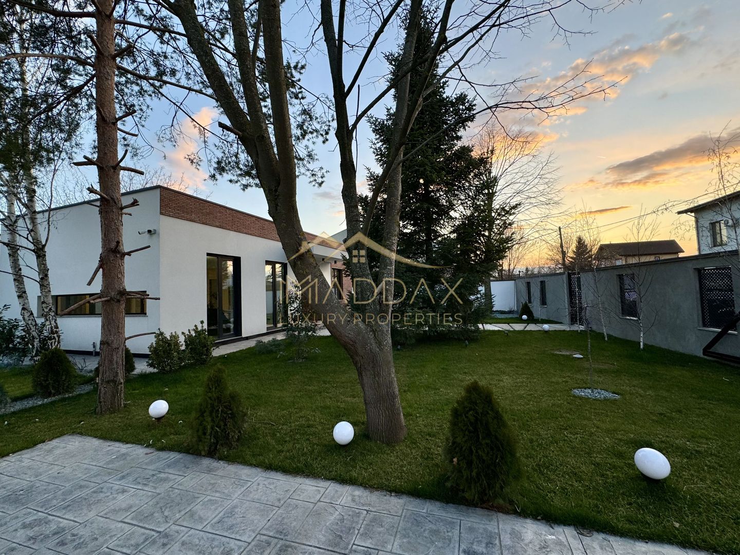 Vila cu 5 camere // * 565 mp gradina* // Tunari - Poză 47