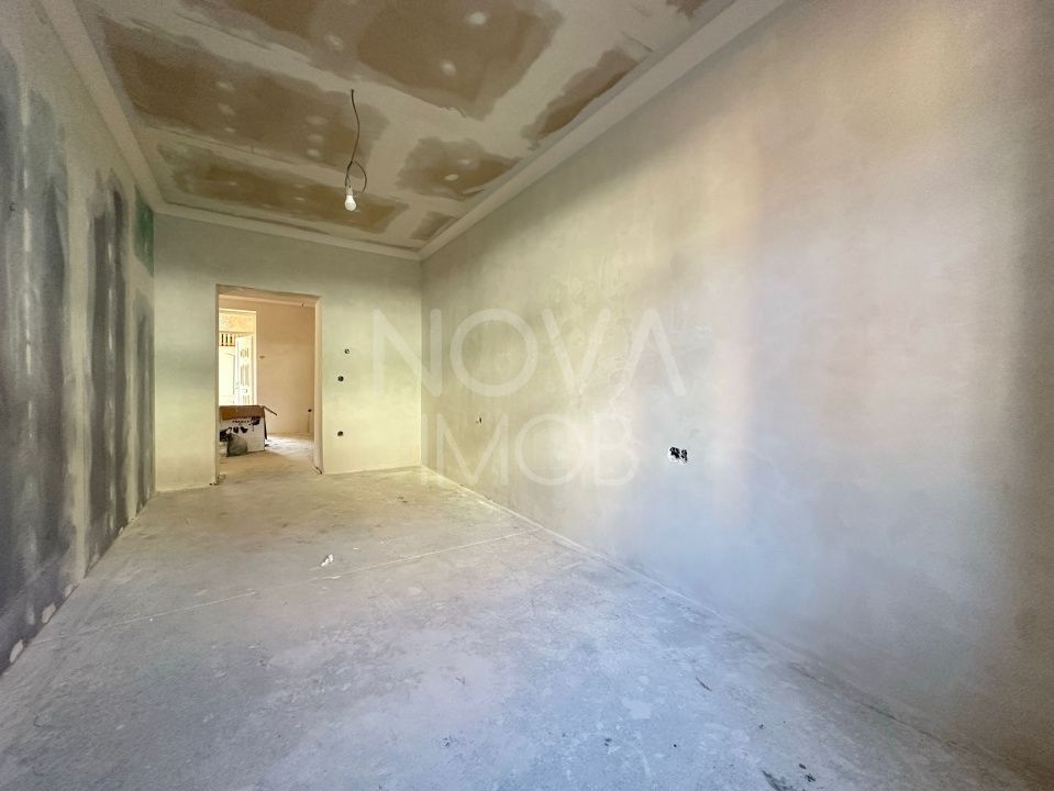 Apartament 3 camere de vanzare, Targul Vinului - Poză 3