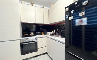 Apartament cu 2 camere+terasa de 23.6 mp/zona străzii Eroilor. - Poză 6