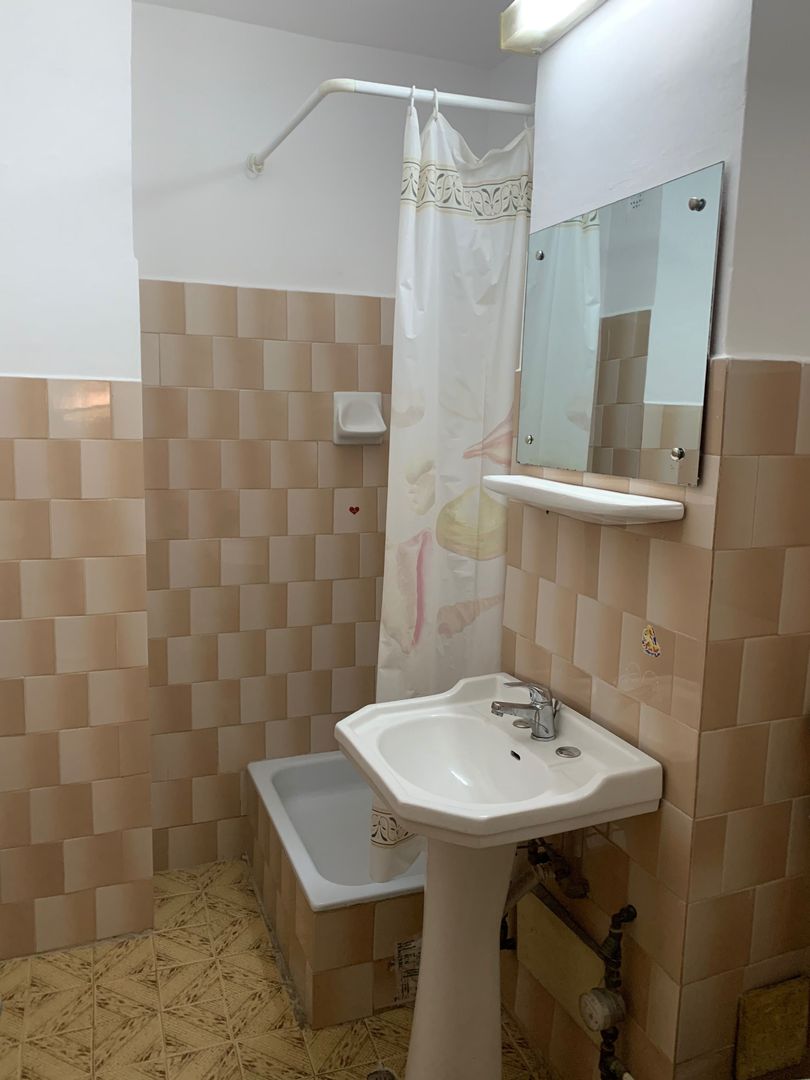 Apartament cu 4 camere de inchiriat zona Dragos Voda, Oradea - Poză 6