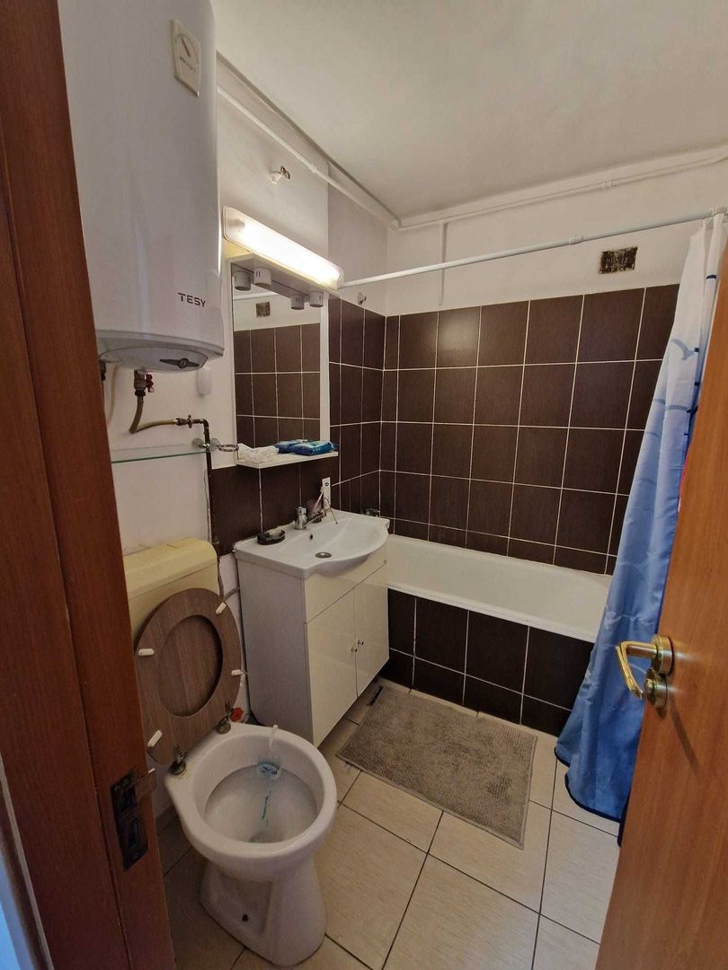 proprietar 2 camere decomandat Obor langa metrou - Poză 6