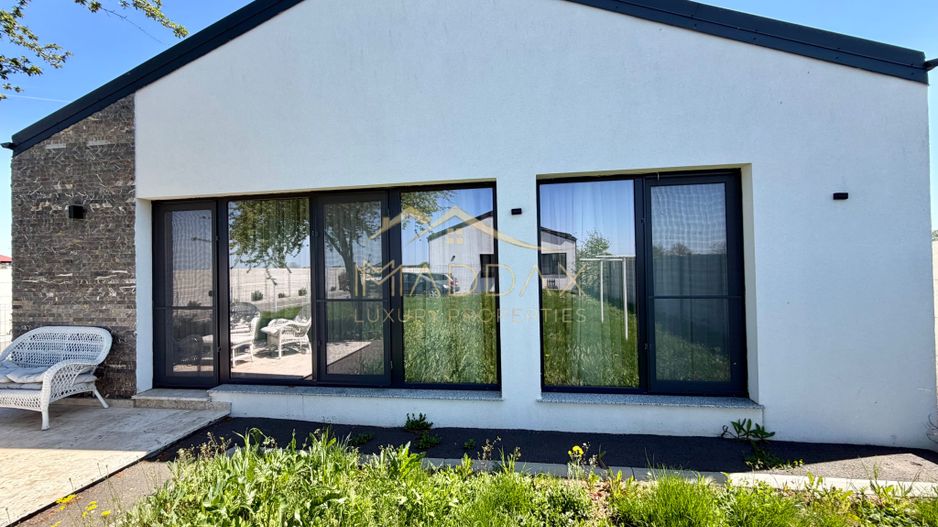 Vila *Individuala energetic* / *500mp teren* / 2 Locuri de Parcare / Corbeanca - Poză 1