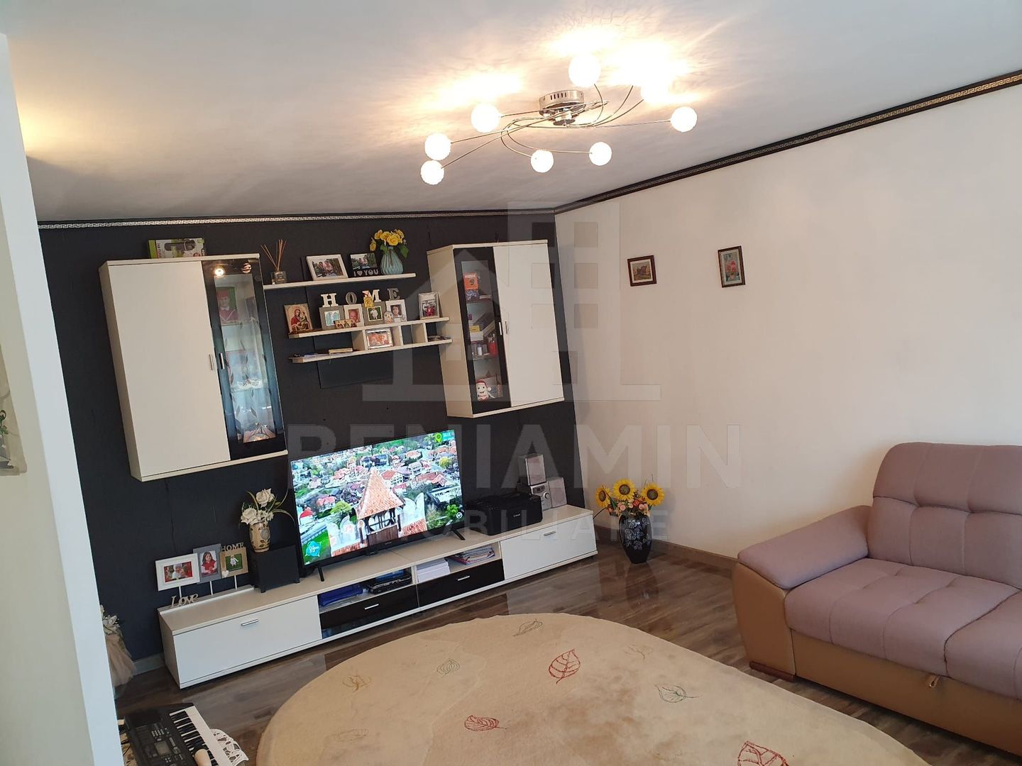 Apartament 4 camere etaj 1 Cartier Noua 99mp doua parcari - Poză 1