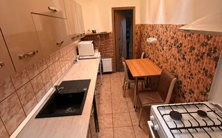 2 camere| Iosefin-vis a vis de Bega |zona superba| loc de parcare| curte comuna| - Poză 5