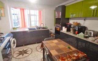 BULEVARDUL FERDINAND (COD 10)- Apartament 3 camere de vanzare - Poză 1