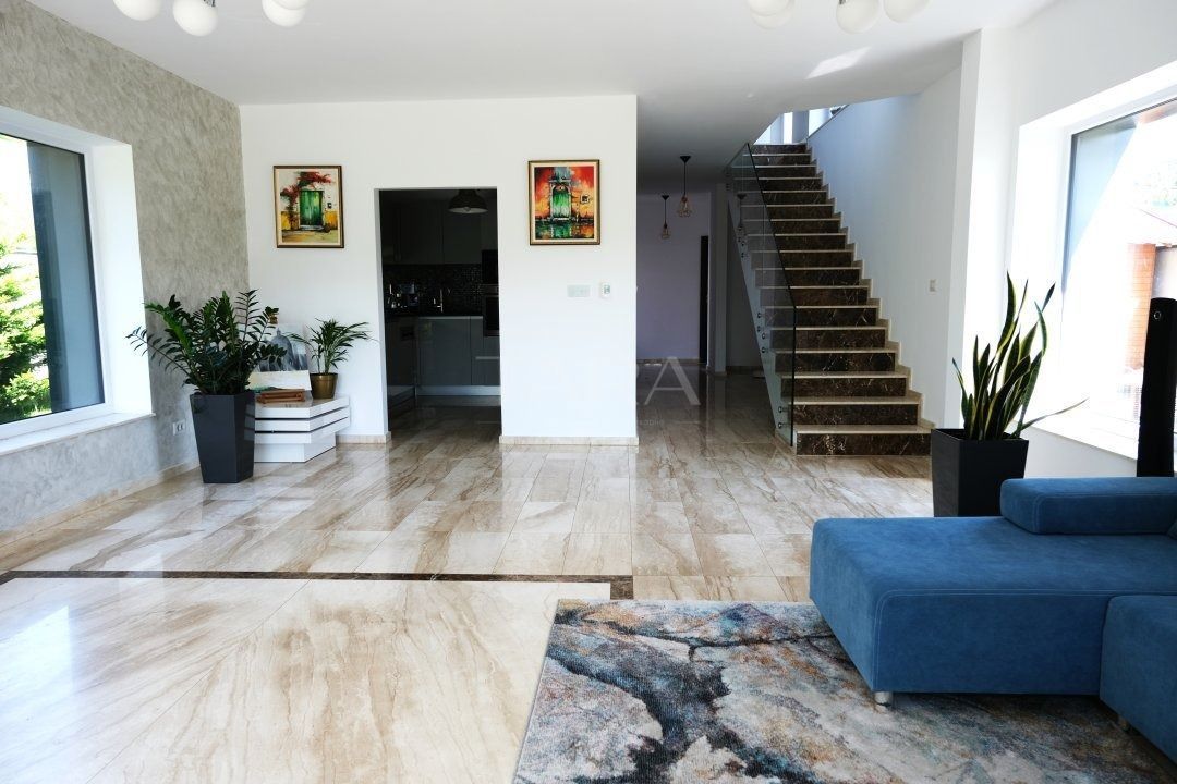 Casa individuala in Borhanci - Poză 4