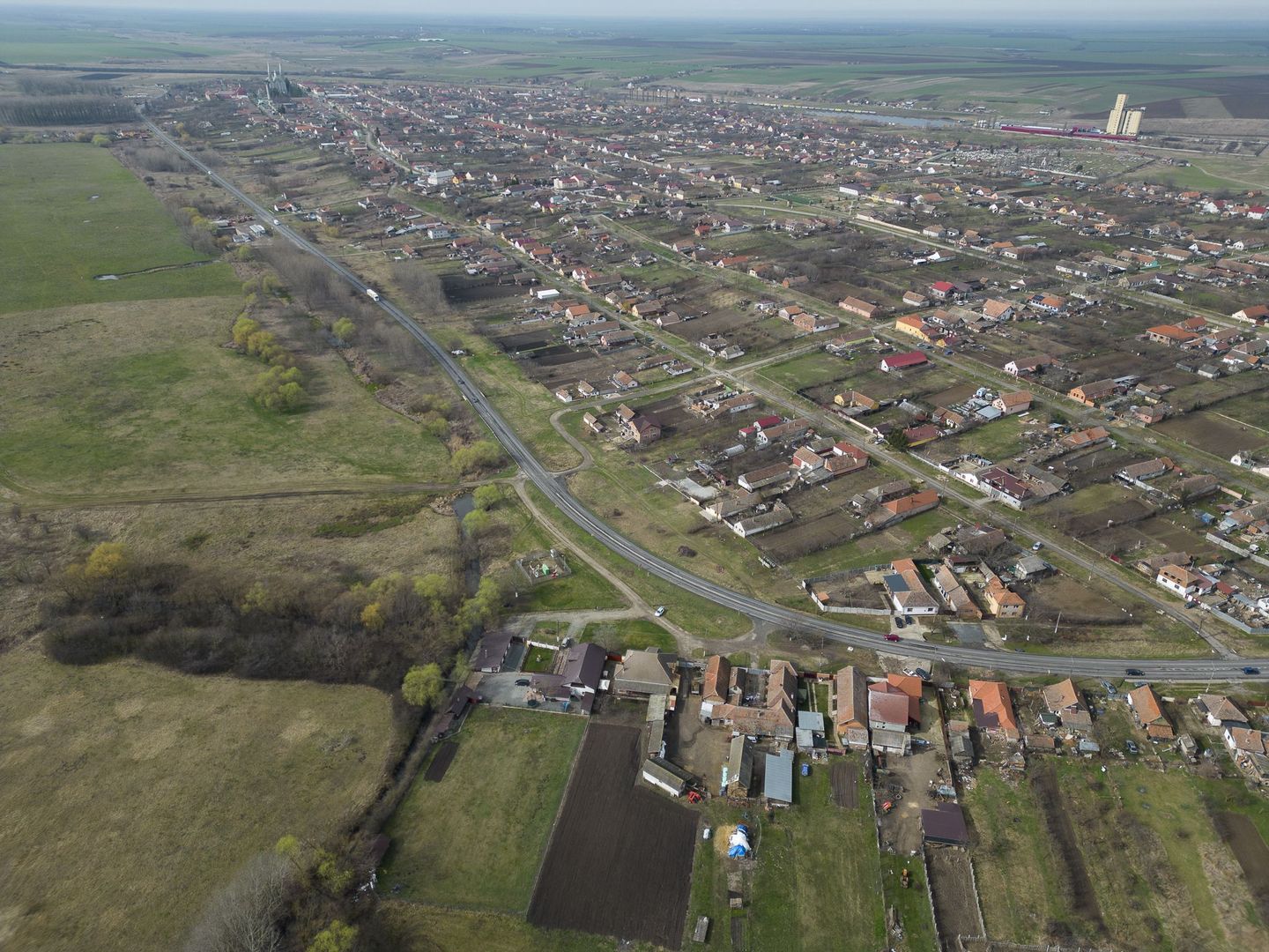 Proprietate imobiliară cu potențial extraordinar! - Poză 55