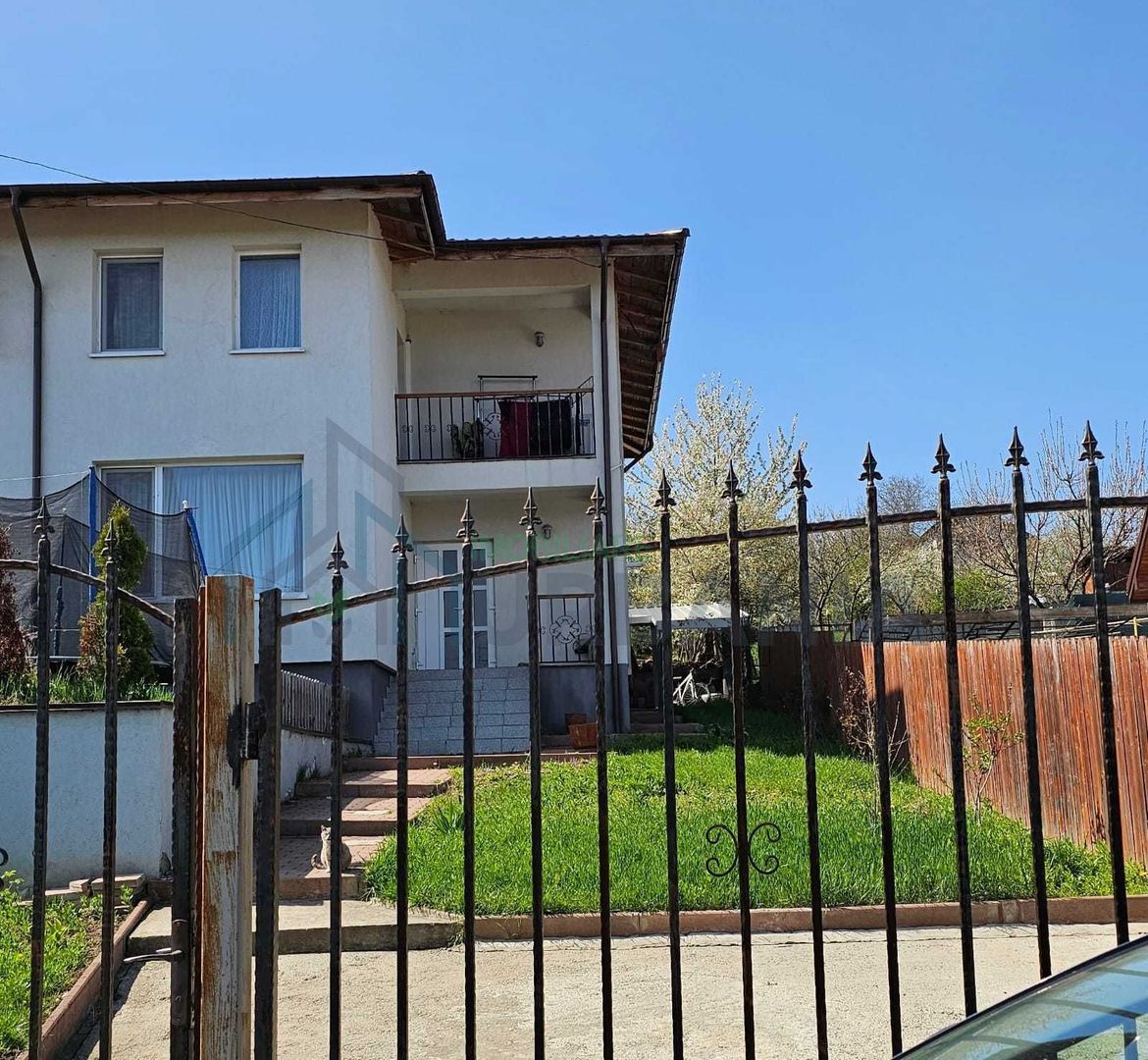 Casă duplex 5 camere, Breazu - 130 mp utili, teren 300 mp, acces rapid Copou - Poză 1