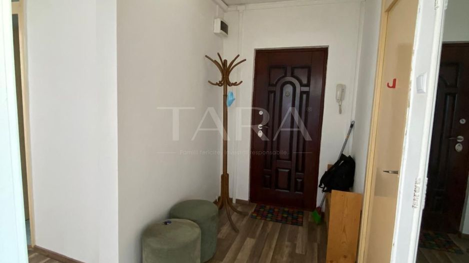 Oportunitate în Piața Zorilor: apartament spațios cu 3 camere - Poză 2