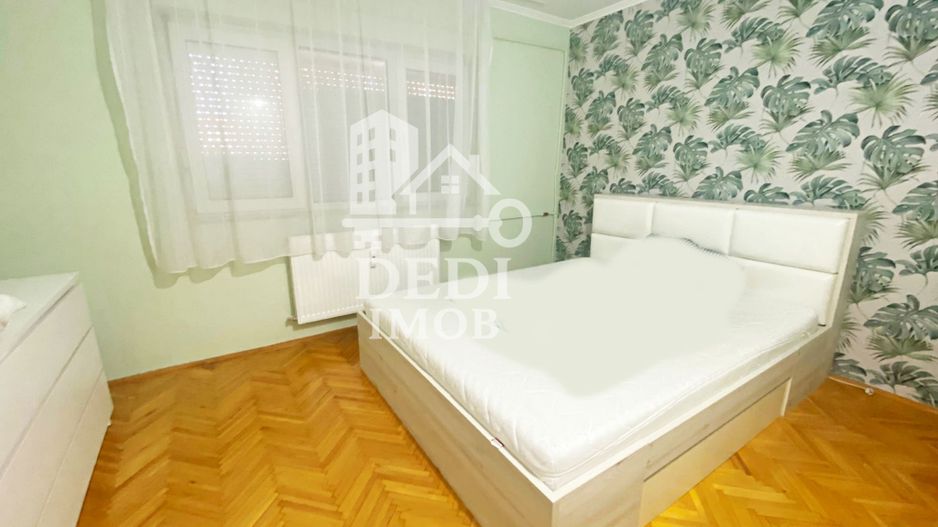 Apartament 3 camera de vânzare in zona Rogerius, Oradea - Poză 3