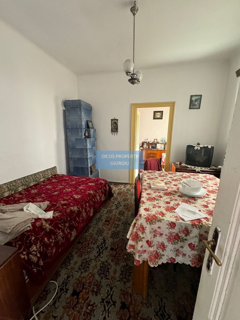 De vânzare  casă situată pe strada Mihail Sadoveanu - Poză 6