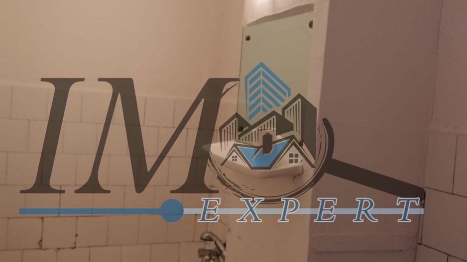 Garsoniera de vânzare zona cetate - Poză 4