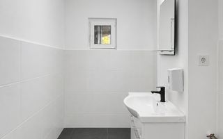 Spatiu comercial cu trafic pietonal intens | renovat | 80 mp | Vis a vis de Vivo - Poză 6