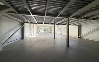 Hala *988* mp cu birouri si colt vitrat // Baneasa - Poză 39