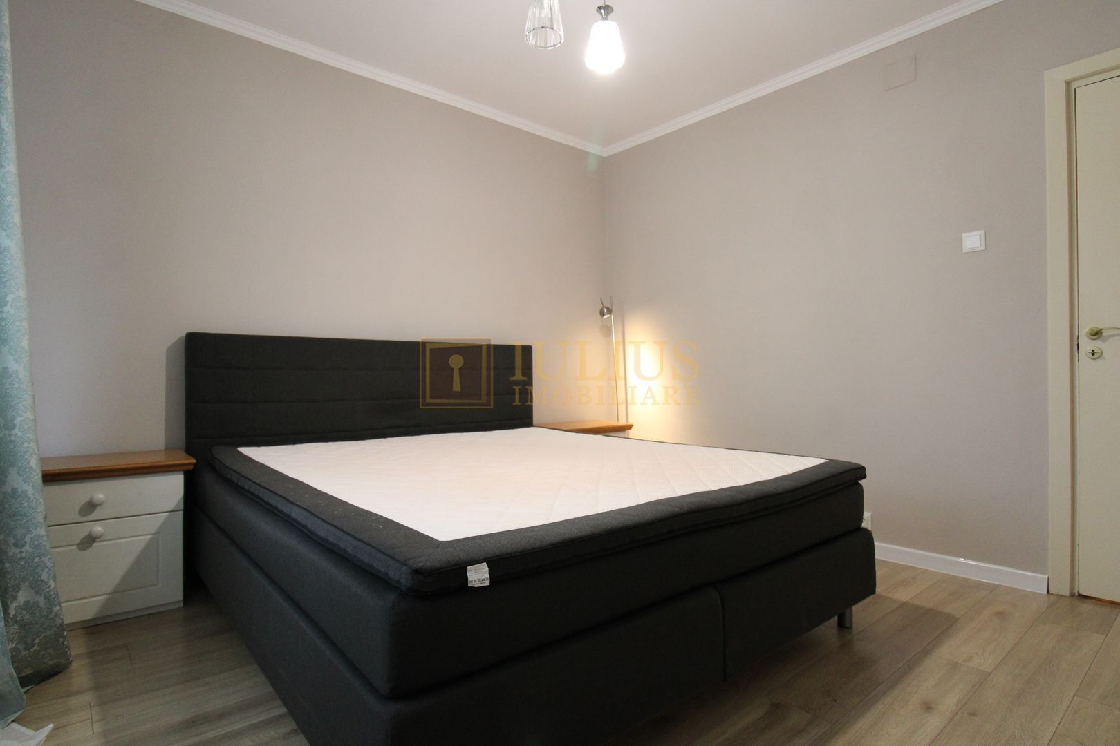 3 camere-Aradului, renovat recent, centrala, 500 EURO contract 2 ani!!! - Poză 5